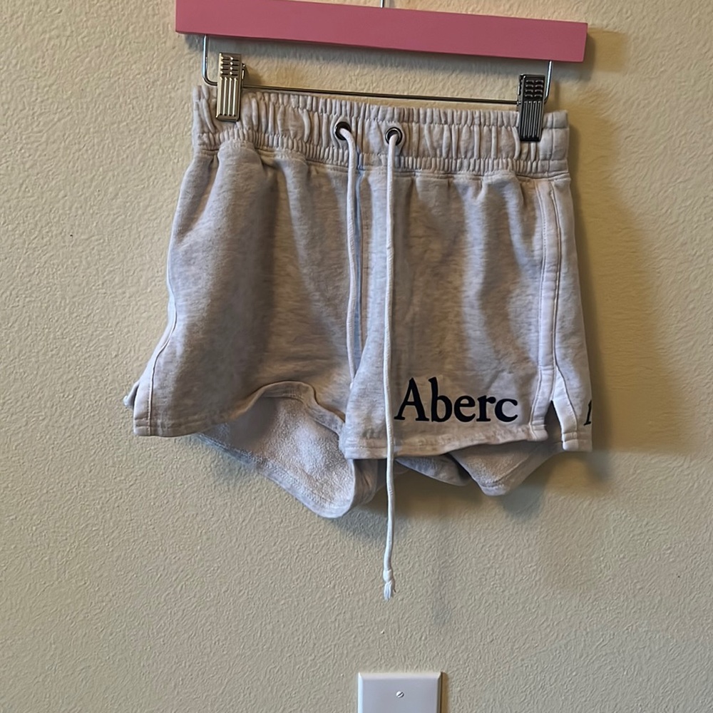 abercrombie sweat shorts xs